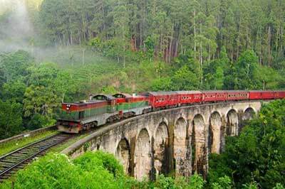 Nine Arch Bridge Sri Lanka | walklankatours.com